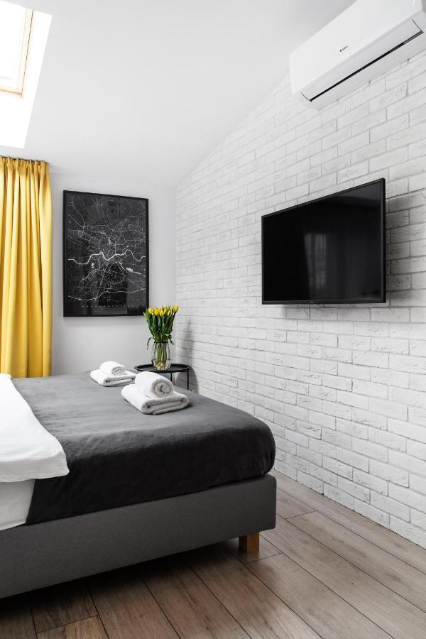 Househost Apartament: Ul. Miodowa 42/42A Krakow Luaran gambar